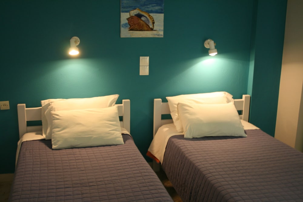 

Milano - Kolimbari - Nereides Hotel