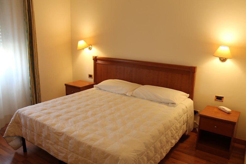 

Cagliari - Assisi - Hotel Santa Lucia