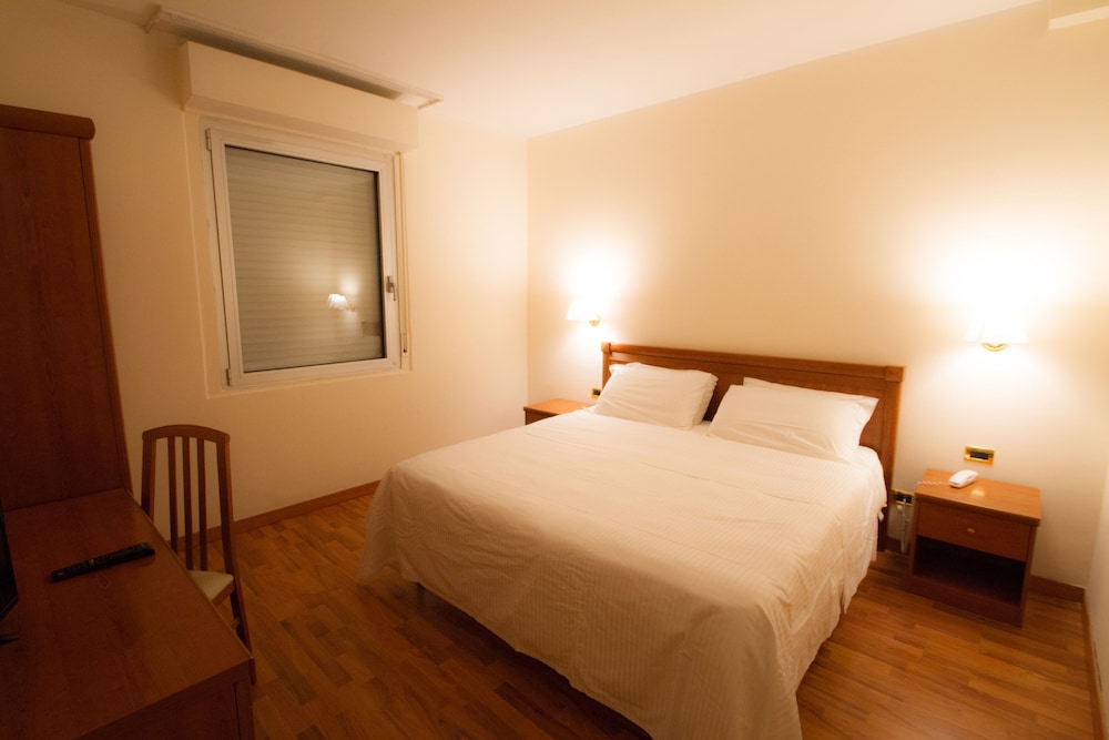 

Palermo - Assisi - Hotel Santa Lucia