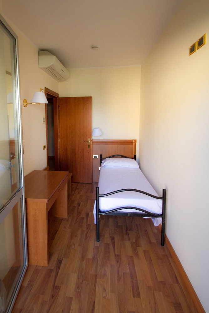 

Milano - Assisi - Hotel Santa Lucia