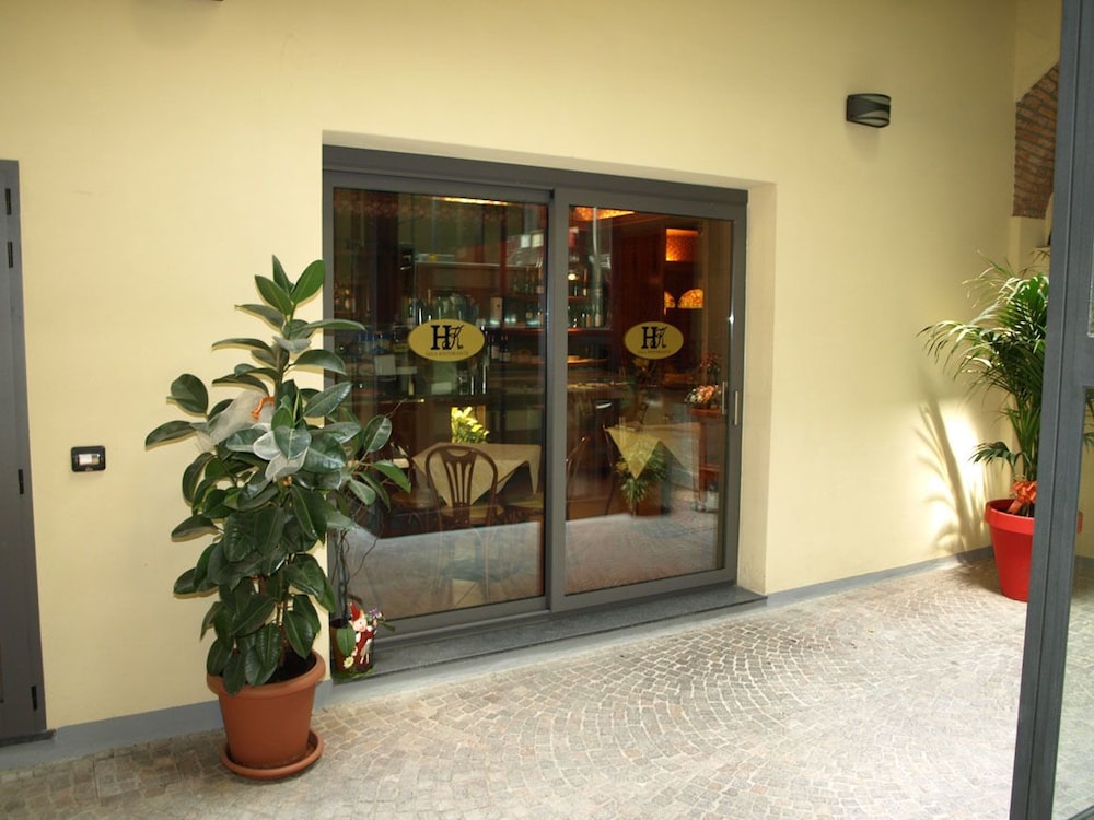 

Napoli - Lissone - Hotel Karol