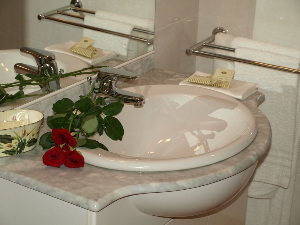 

Catania - Arcore - Hotel Karol