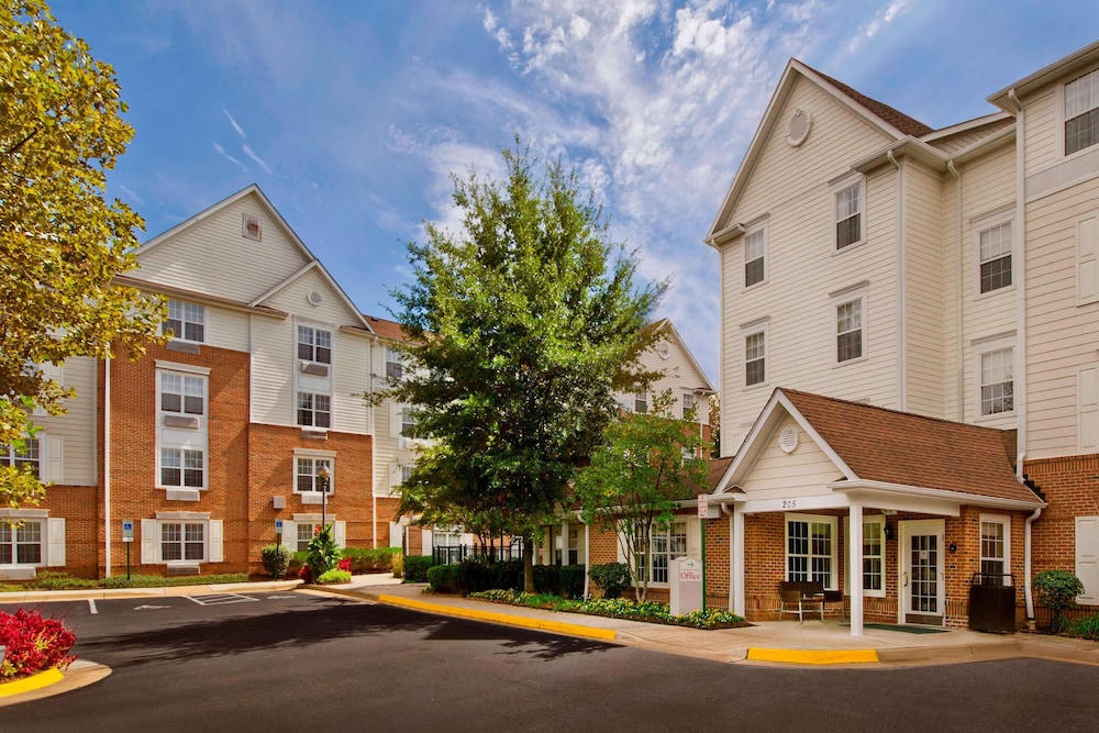 

Venezia - Vienna (VA) - Sonesta Simply Suites Falls Church