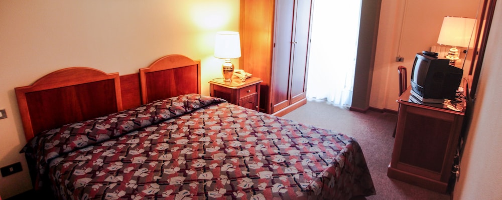 

Torino - Acireale - Garden Rooms