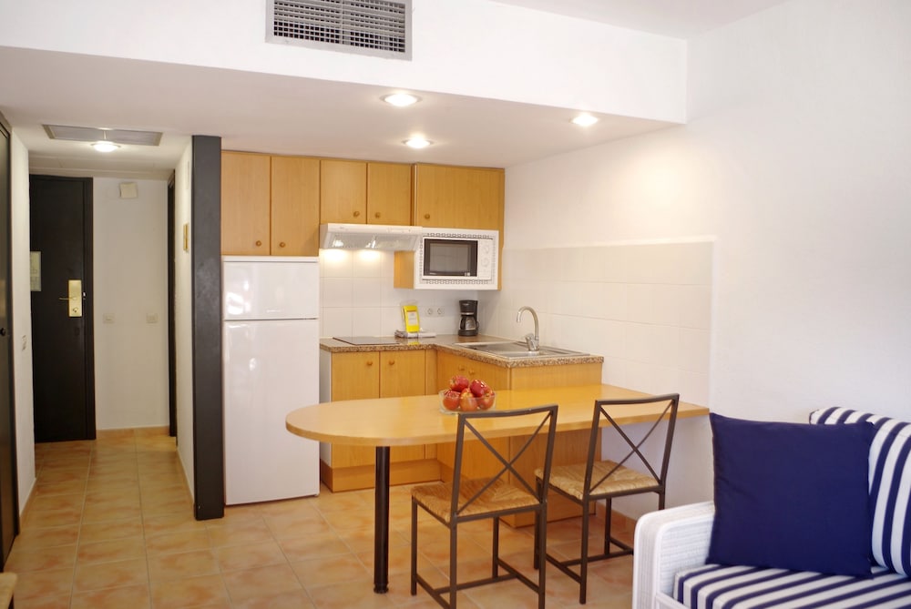 

Bari - Begur - Apartaments Beach & Golf Resort