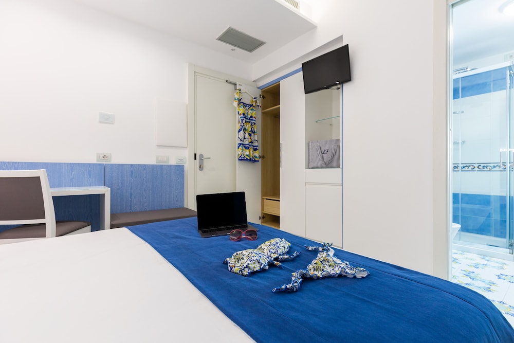

Milano - Vico Equense - Hotel Giosue' a mare Sorrento