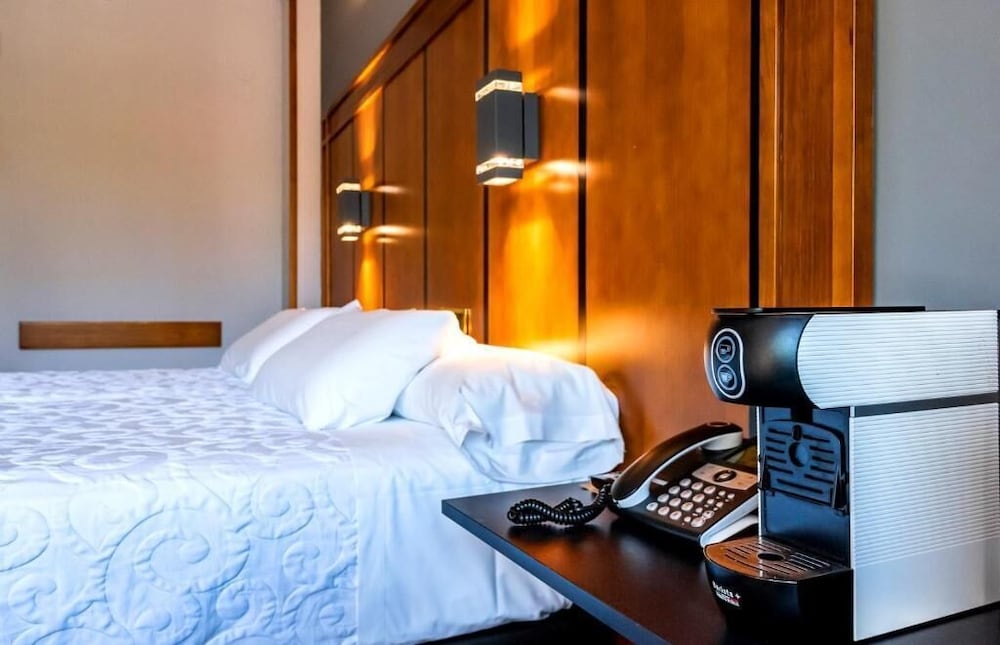 

Milano - Jaén - Hotel Condestable Iranzo