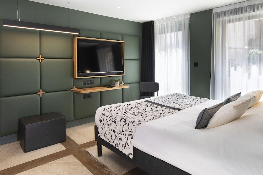 

Brindisi - Colmar - Hotel Le Colombier