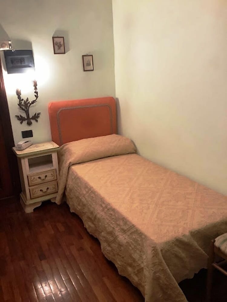 

Torino - Pistoia - Hotel Savona