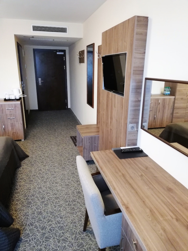 

Napoli - Cracovia, Aeroporto Giovanni Paolo II - Balice - Hotel Zakliki