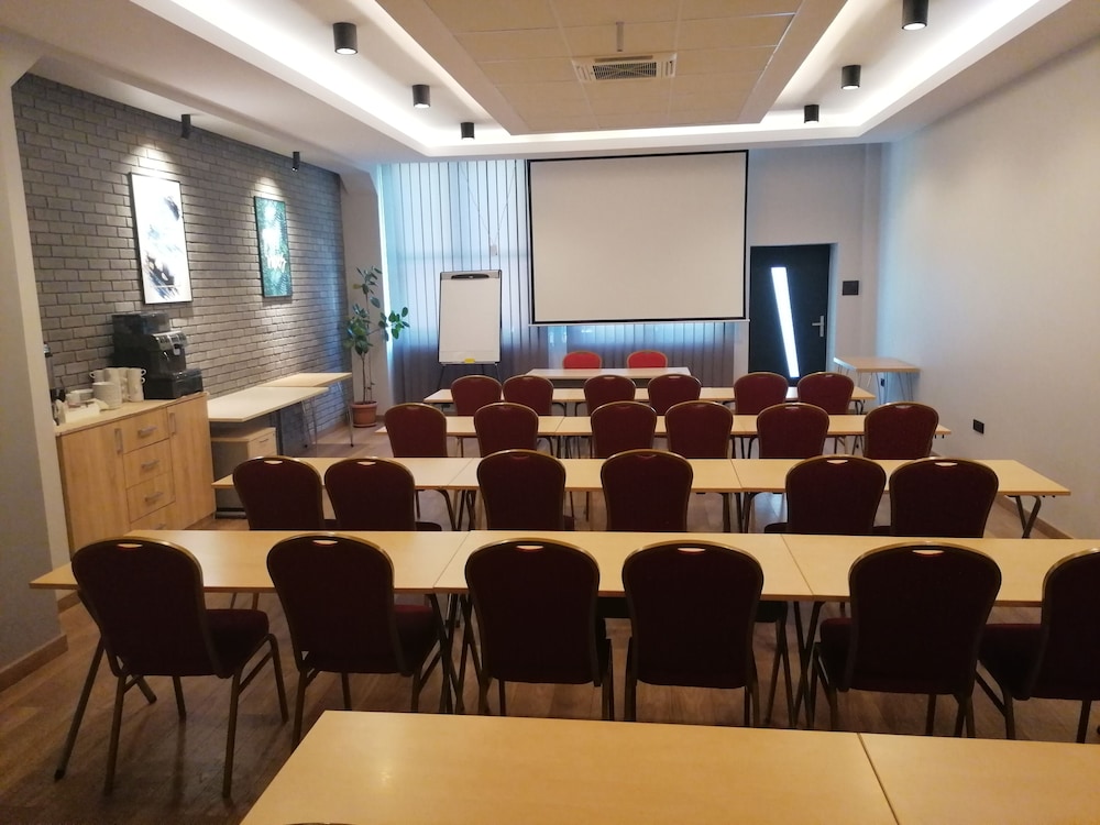 

Roma - Cracovia, Aeroporto Giovanni Paolo II - Balice - Hotel Zakliki