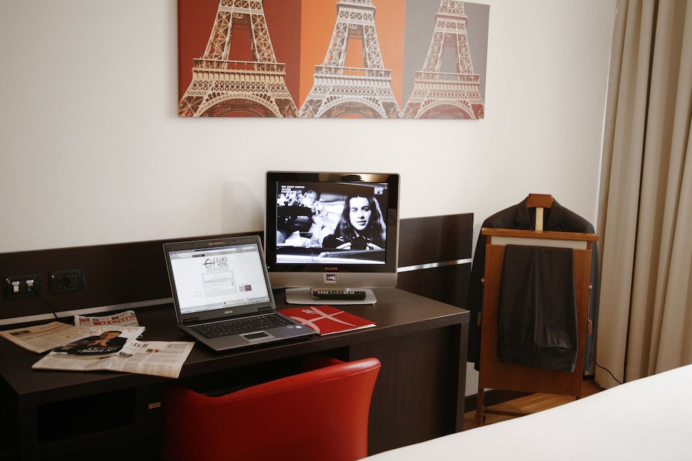 

Brindisi - Monza - Euro Hotel Residence
