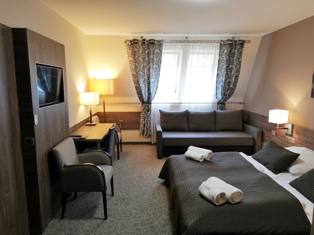 

Venezia - Cracovia, Aeroporto Giovanni Paolo II - Balice - Hotel Zakliki