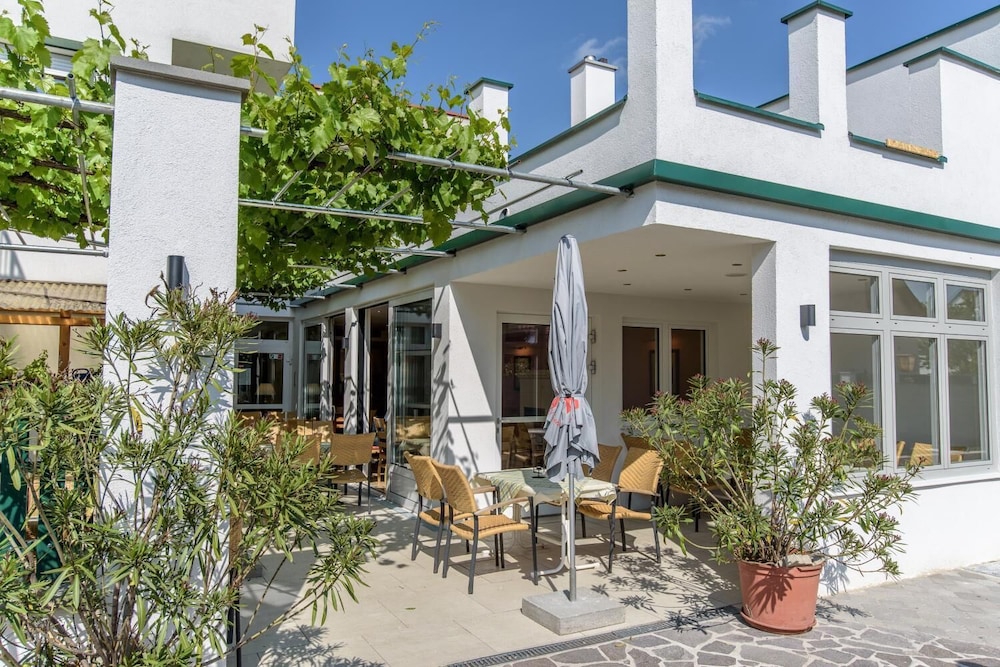 

Roma - Eisenstadt - Hotel Zachs