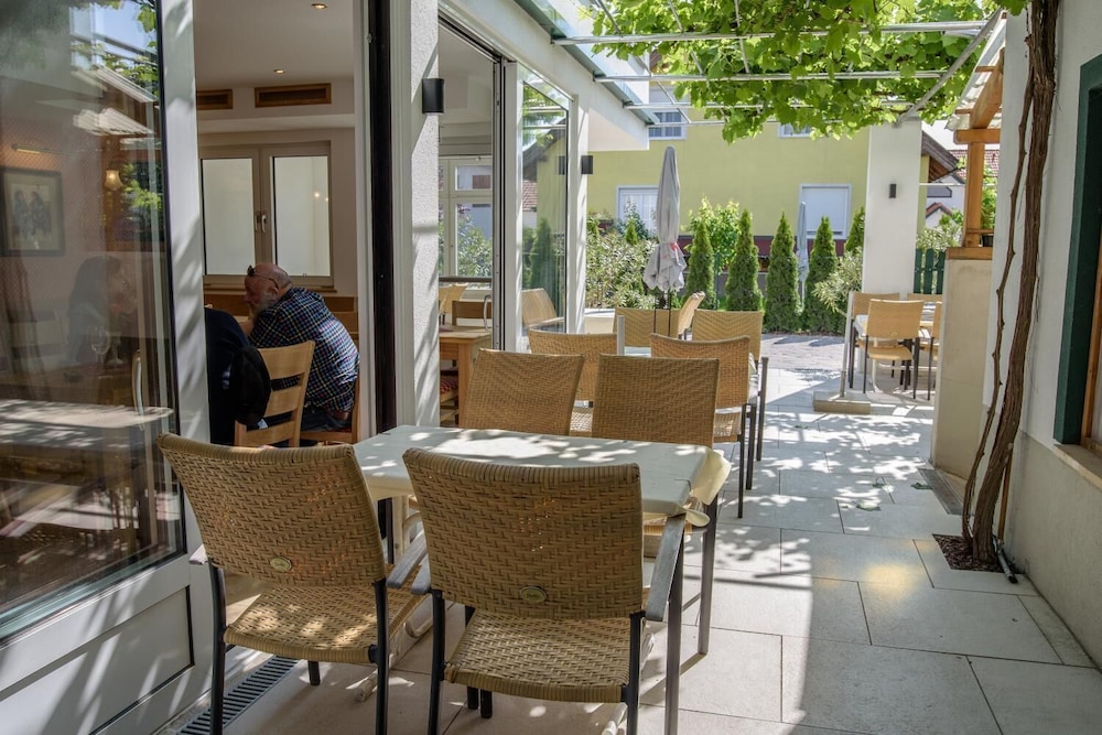 

Napoli - Eisenstadt - Hotel Zachs