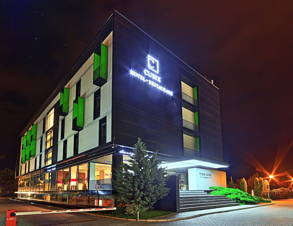 

Roma - Braşov - Hotel Cubix