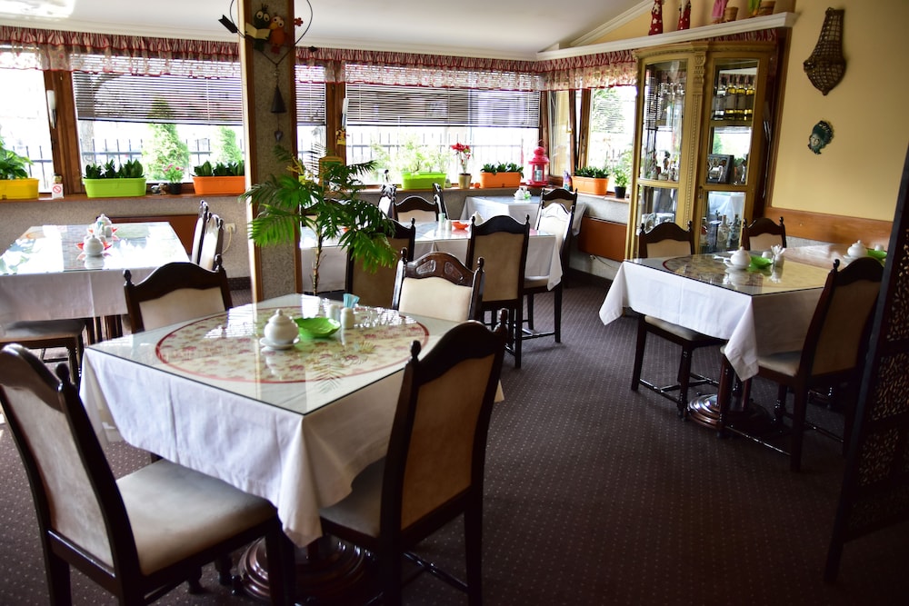 

Milano - Belgrado - Garni Hotel Lav