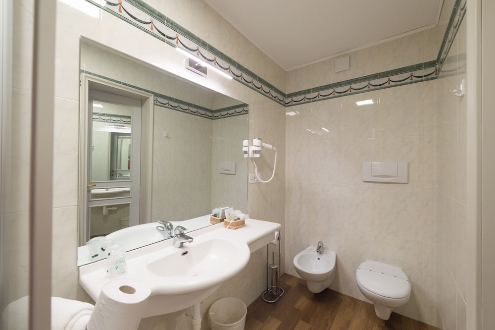 

Catania - Limone sul Garda - Grand Hotel Liberty