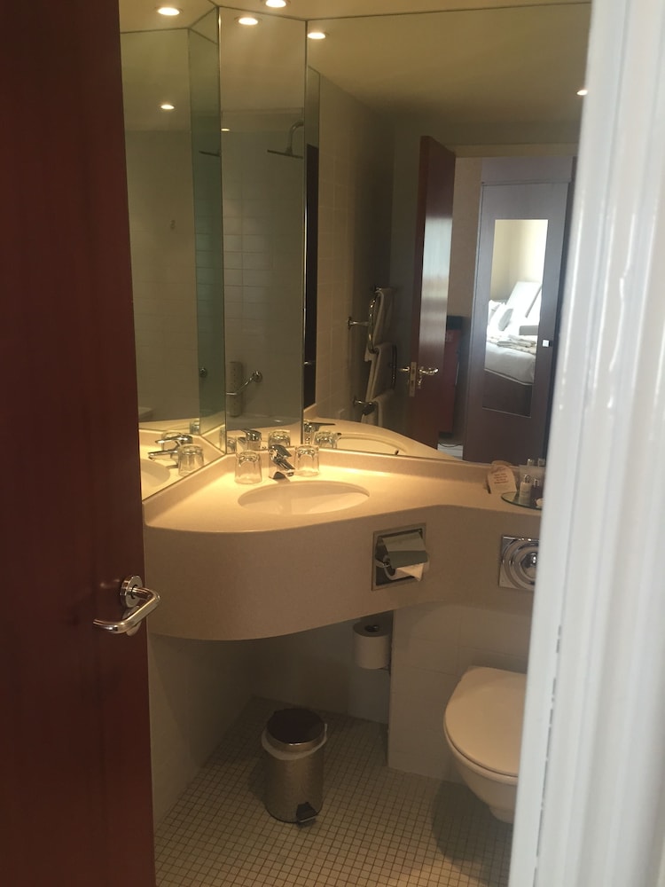 

Milano - Motherwell - Alona Hotel