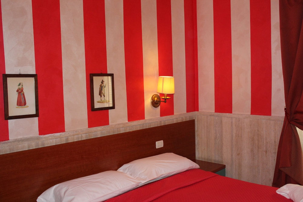 

Torino - Mostacciano - Hotel Pyramid
