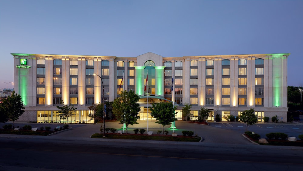 Holiday Inn & Suites MONTREAL AIRPORT by IHG