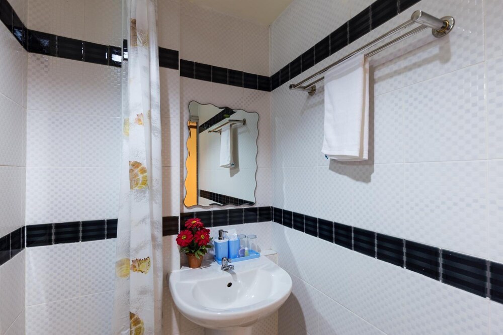 

Palermo - Kamala Beach - P R Patong Hotel