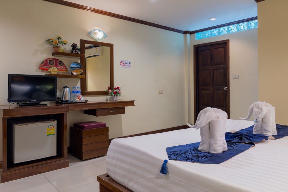 

Roma - Kamala Beach - P R Patong Hotel