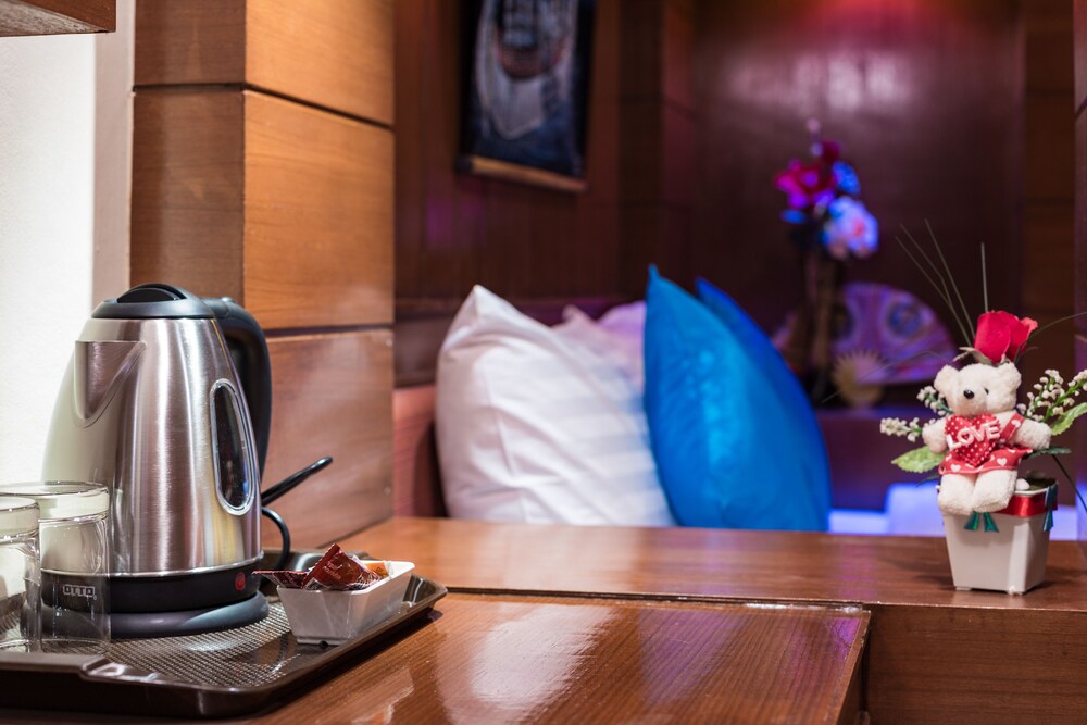 

Milano - Karon Beach - P R Patong Hotel