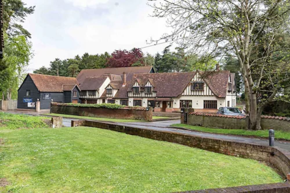 

Torino - Stansted - Great Hallingbury Manor & Lodges