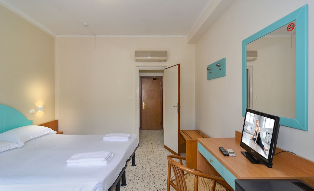 

Milano - Versilia e Costa Toscana, Mare Italia - Hotel Stella d'Italia