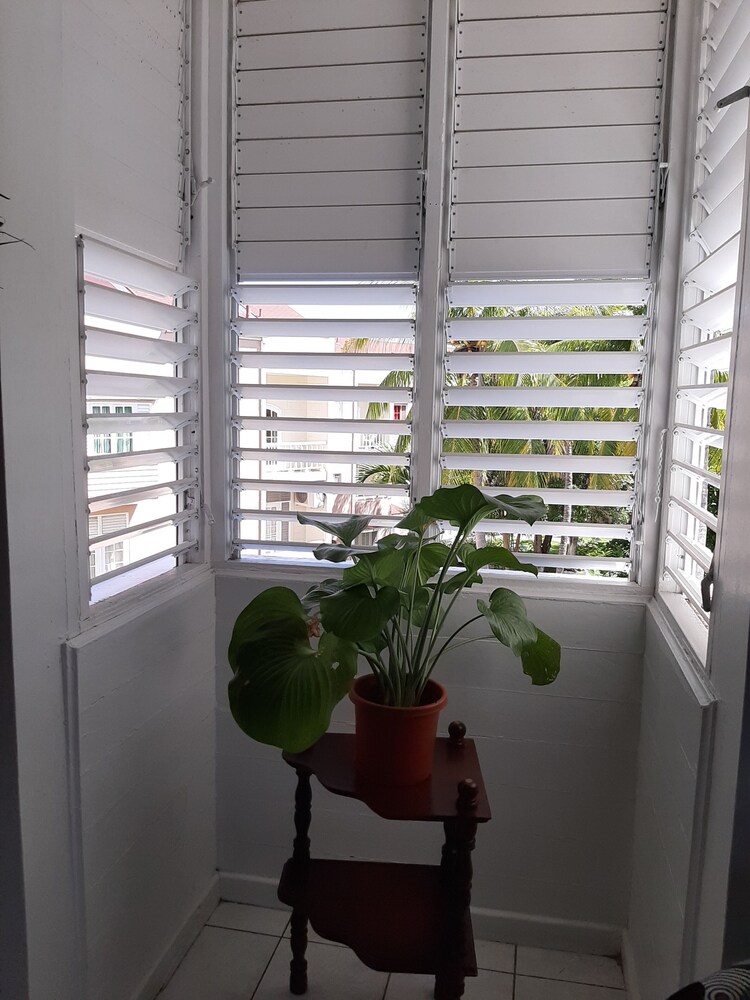

Roma - Ocho Rios - Fisherman's Point Apartments