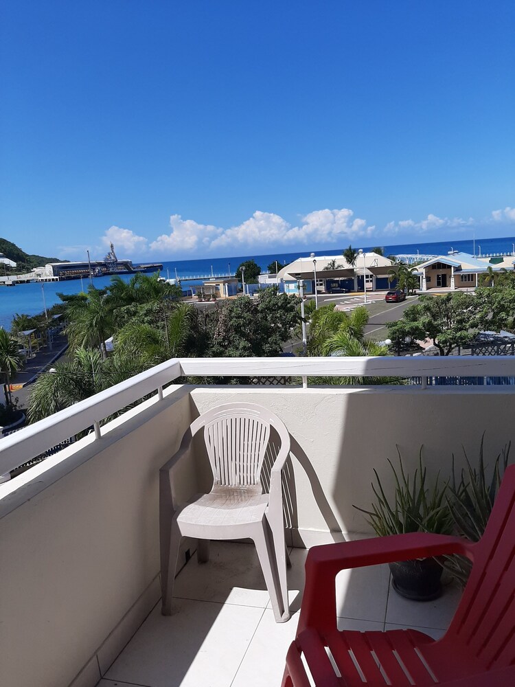 

Napoli - Ocho Rios - Fisherman's Point Apartments