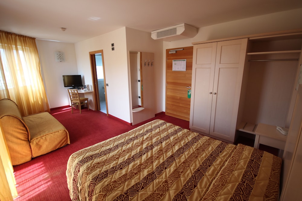

Lamezia Terme - Levico Terme - Nature Bio Hotel Elite