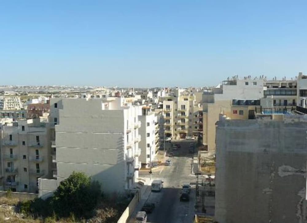 

Pescara - Sliema - Cardor Apartments