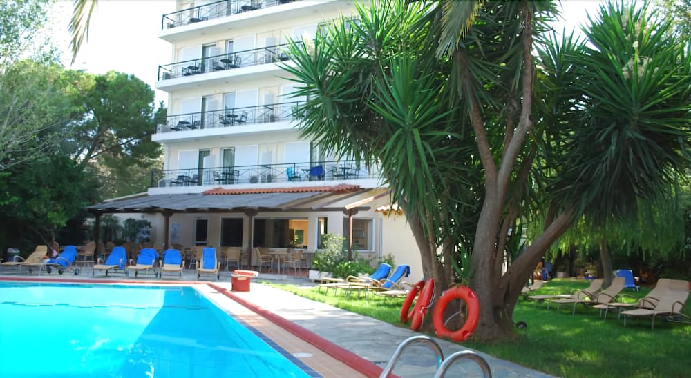

Bologna - Néa Mákri - Thomas Beach Hotel