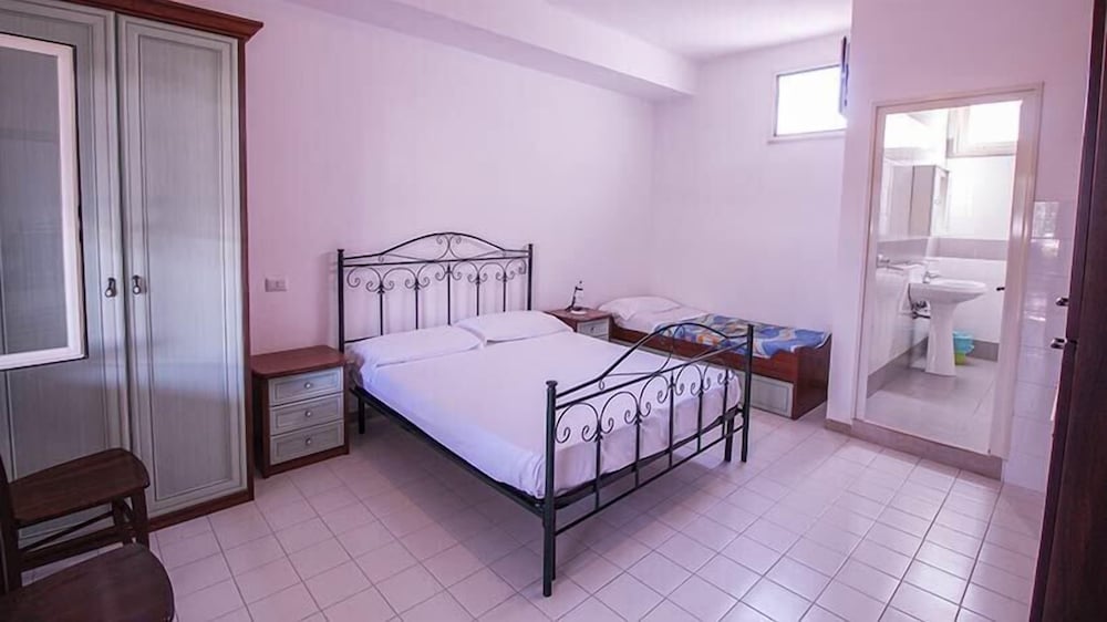 

Pisa - Vieste - Villaggio Club Degli Ulivi