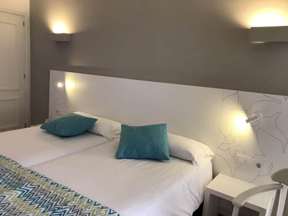 

Roma - El Arenal - Hotel Oleander