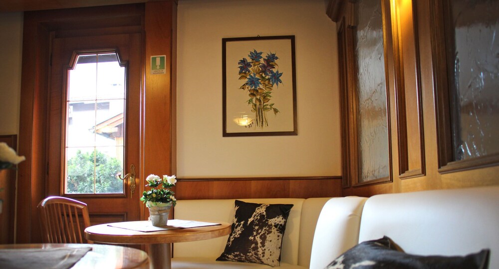 

Catania - Pinzolo - Hotel Binelli