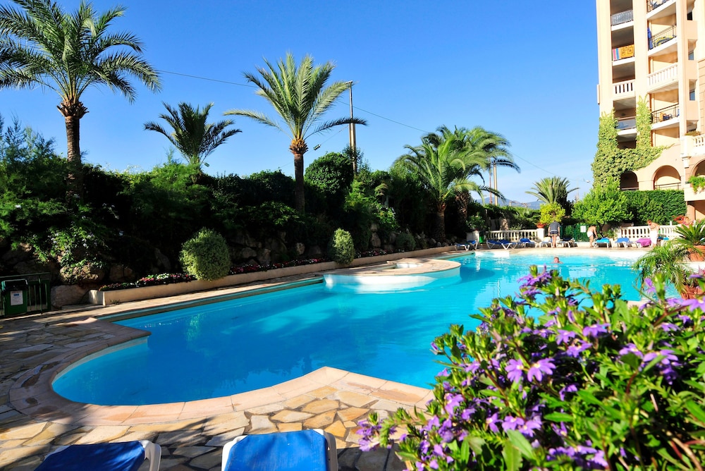 Catania - Saint-Tropez - Residhotel Villa Maupassant