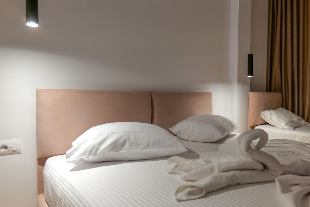 

Catania - Riviera Albanese - Hotel Havana
