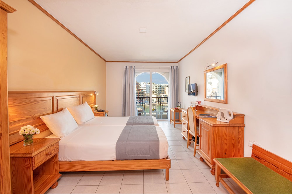 

Catania - Mellieha - Gillieru Harbour Hotel