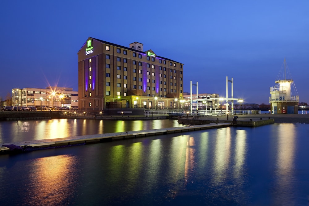 

Milano - Manchester - Holiday Inn Express MANCHESTER - SALFORD QUAYS by IHG