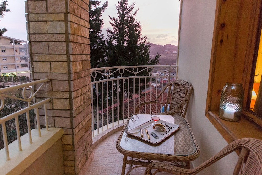 

Venezia - Tirana - Hotel Baron