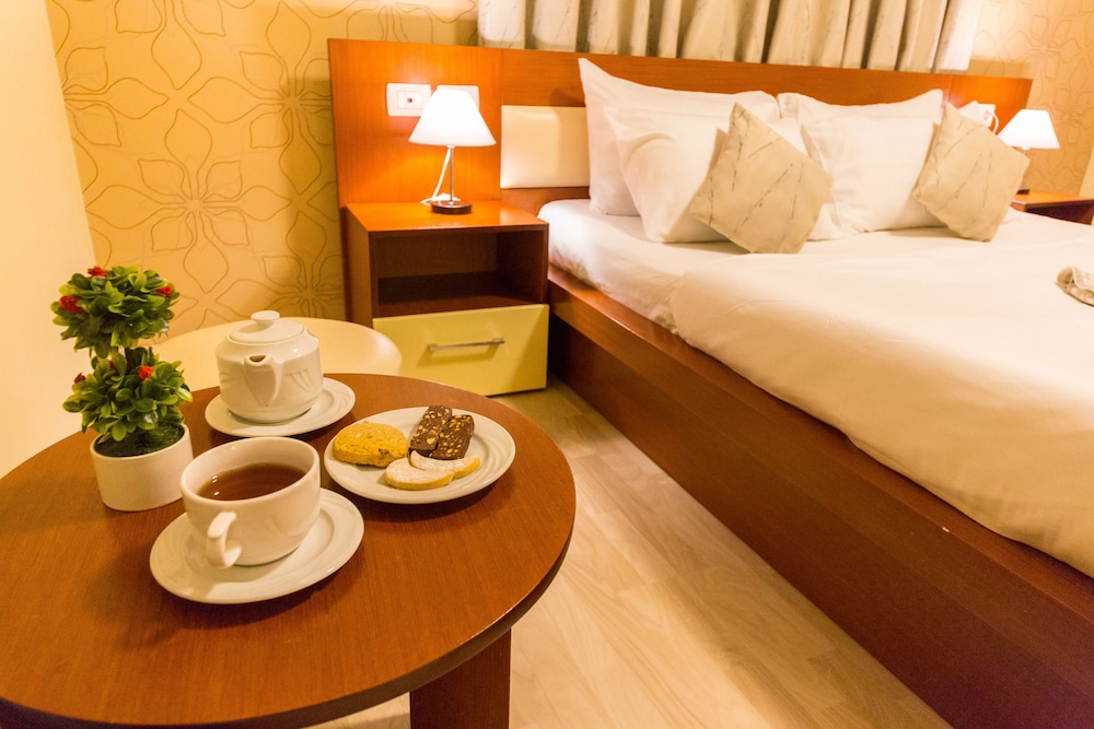 

Venezia - Tirana - Hotel Baron