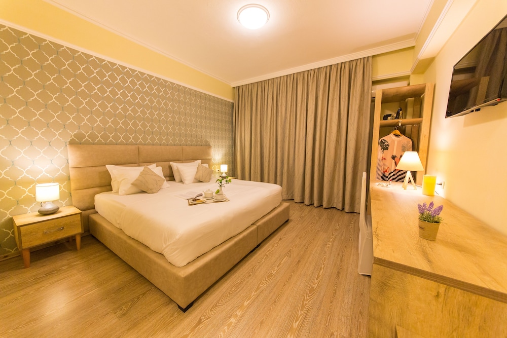 

Rimini - Tirana - Hotel Baron