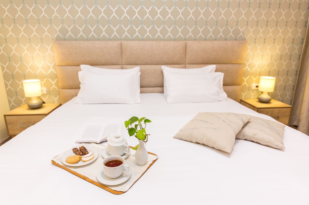 

Venezia - Tirana - Hotel Baron