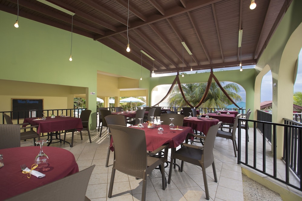 

Milano - Orange Bay - Rooms On The Beach Negril