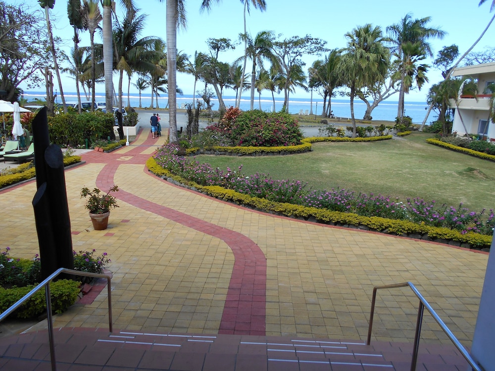 

Bologna - Sigatoka - Bedarra Beach Inn