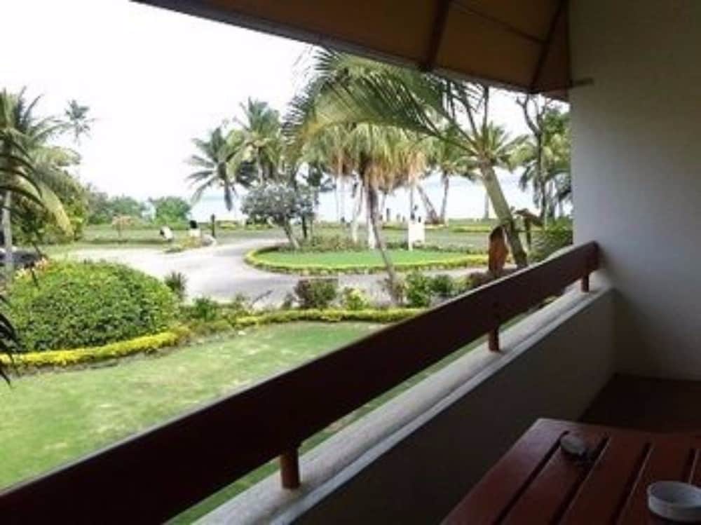 

Roma - Sigatoka - Bedarra Beach Inn
