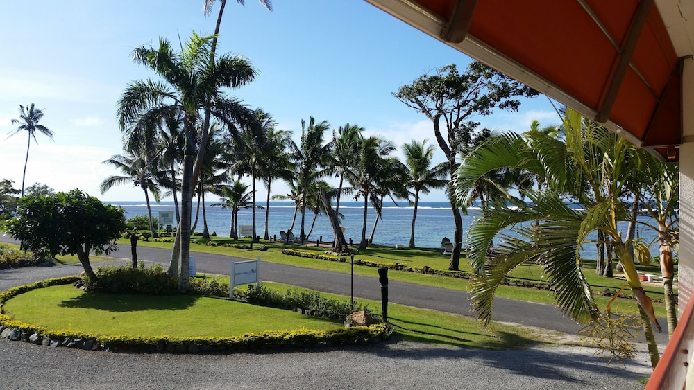 

Roma - Sigatoka - Bedarra Beach Inn